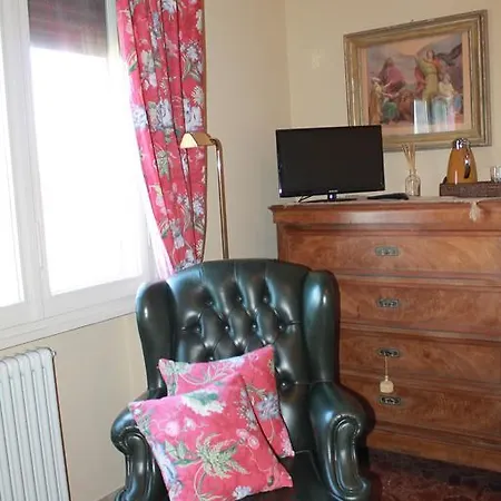 Viale Dei Tigli Bed & Breakfast